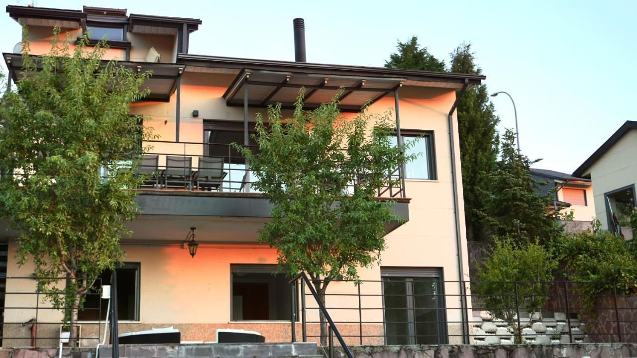 Villa Los Angeles El Espinar Exterior photo